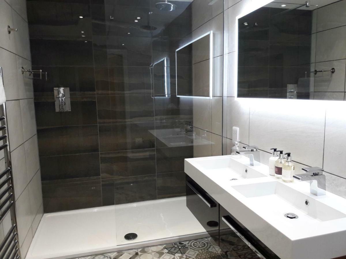 Grange Boutique Hotel Bagian luar foto